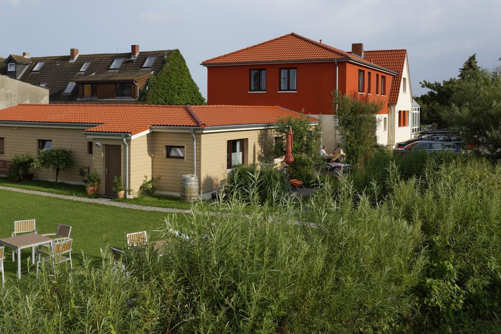 Haus Achtern Diek In Erster Reihe Am Meer Fehmarn Exterior photo
